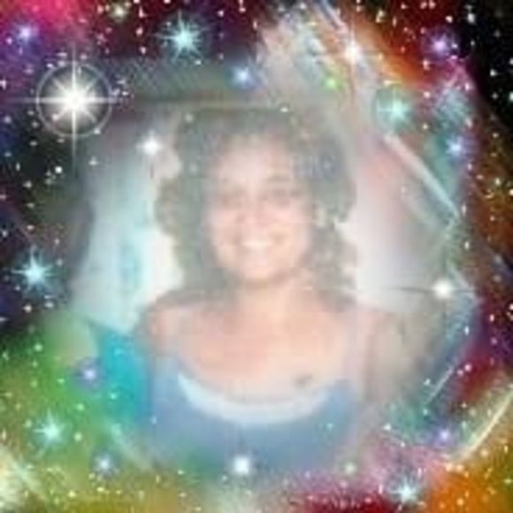 Meet your Posher, Pamela - Picture 1 of 1